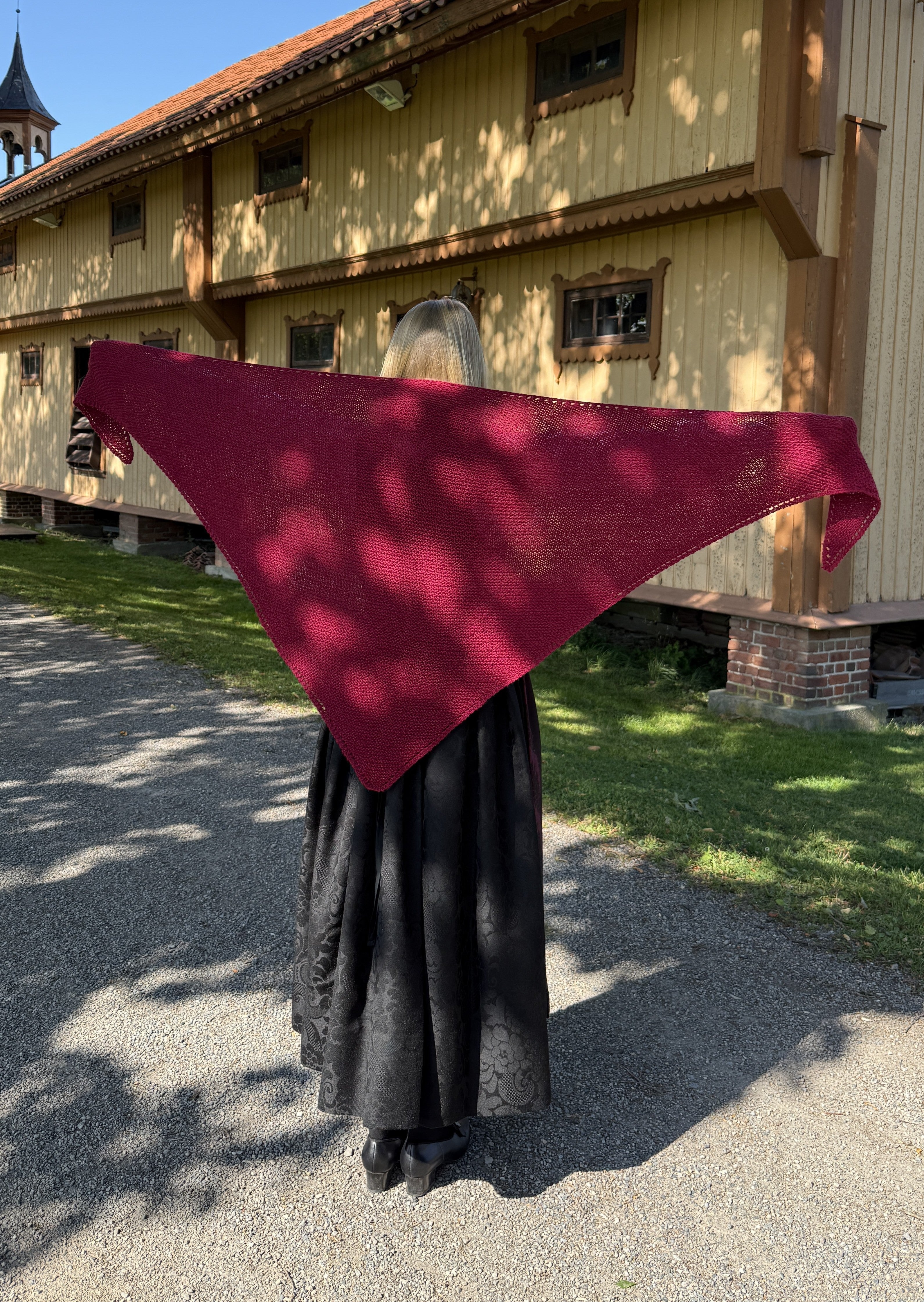 Knitted Shawl Material Kit for Bunad Hulda Bunader